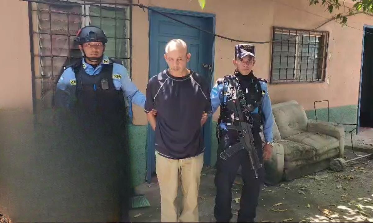 Sujeto detenido y sospechoso del crimen. 