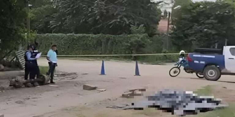 Hombre muere tras ser atacado con un cuartón de madera en SPS