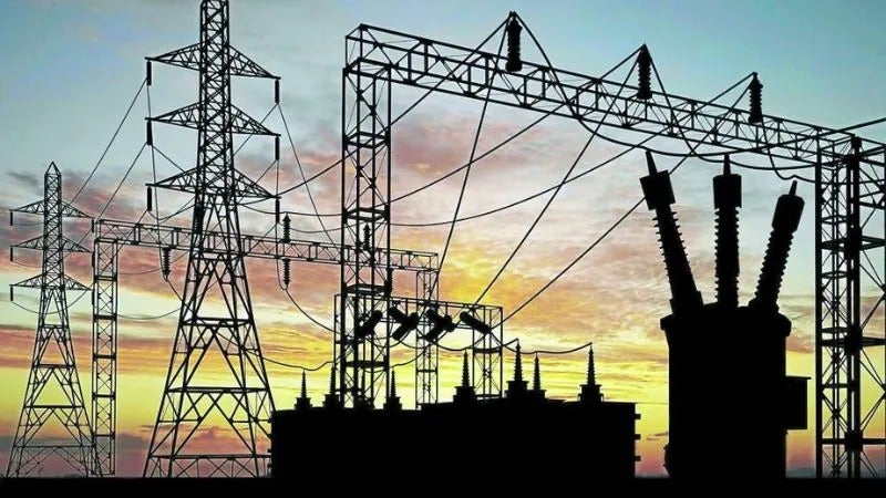 Aprueban consulta pública para establecer el precio máximo del kilovatio de energía