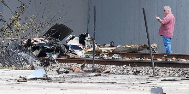 Confirman la muerte de tres personas en avioneta que se estrelló al sur de Florida
