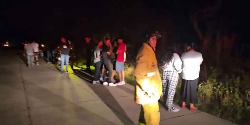 Encuentran una camioneta quemada con una persona en su interior en Danlí