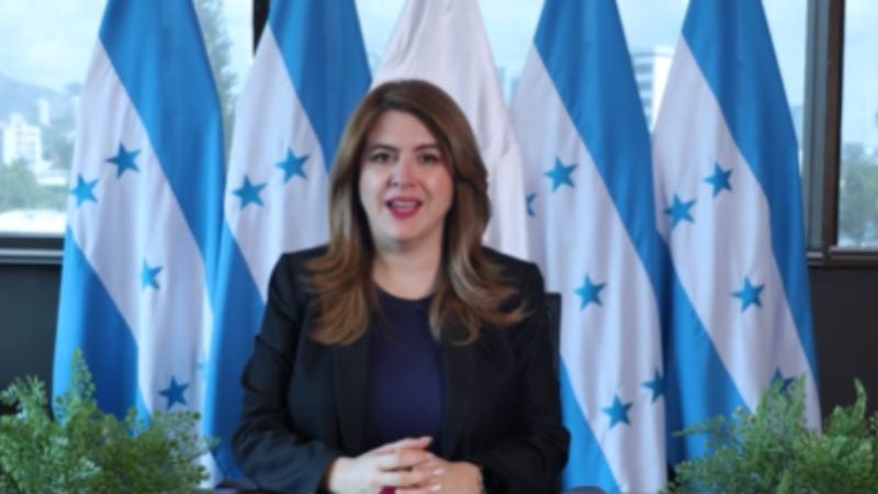Cossette López