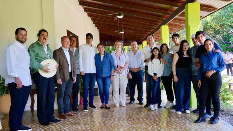 Héctor Zelaya relación Laura Dogu