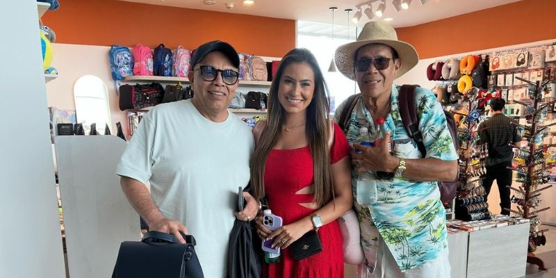 ¿Viajaran juntos o separados? Captan a Eduardo Maldonado y Alejandra Rubio en el aeropuerto