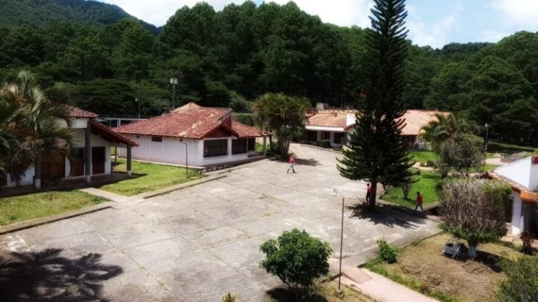 En el Congreso aprueban presupuesto para la Fundación Hogar Los Ángeles