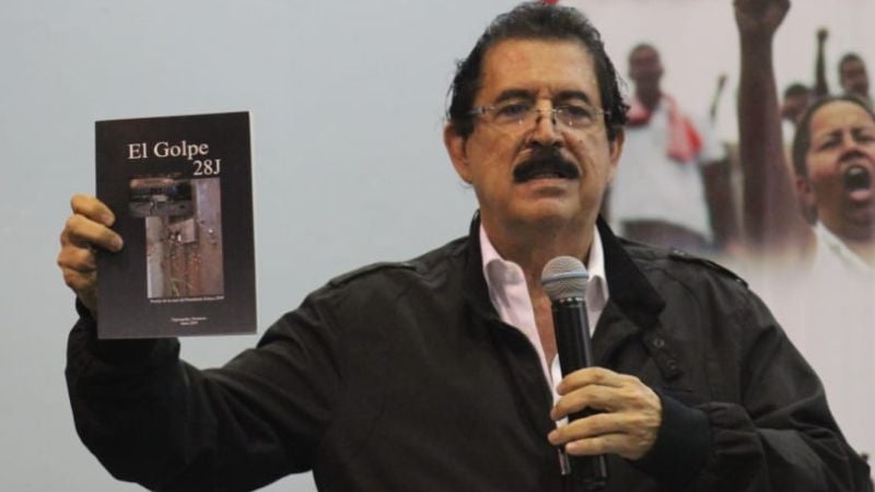 Libro de Mel Zelaya
