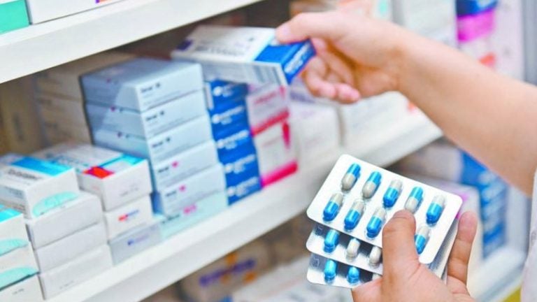 ¡Compras directas a la vista! Fracasa licitación de la Sesal para obtener medicamentos