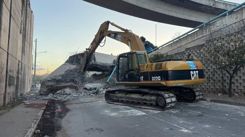 Remoción escombros puente