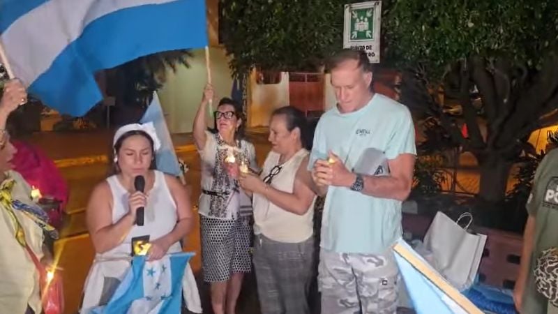 Vigilia en el complejo hotelero