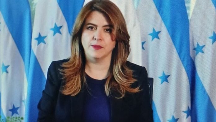 Cossette López (1)