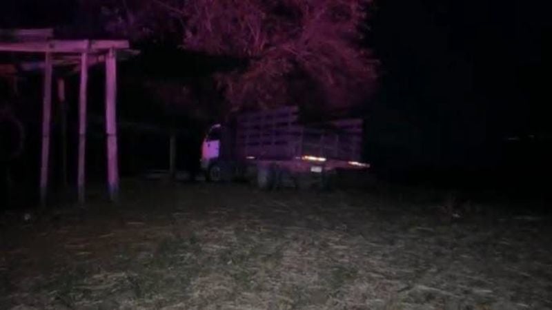 Vecinos de la comunidad identificaron a las víctimas, describiéndolos como "una pareja muy tranquila" que "no se metían con nadie".
