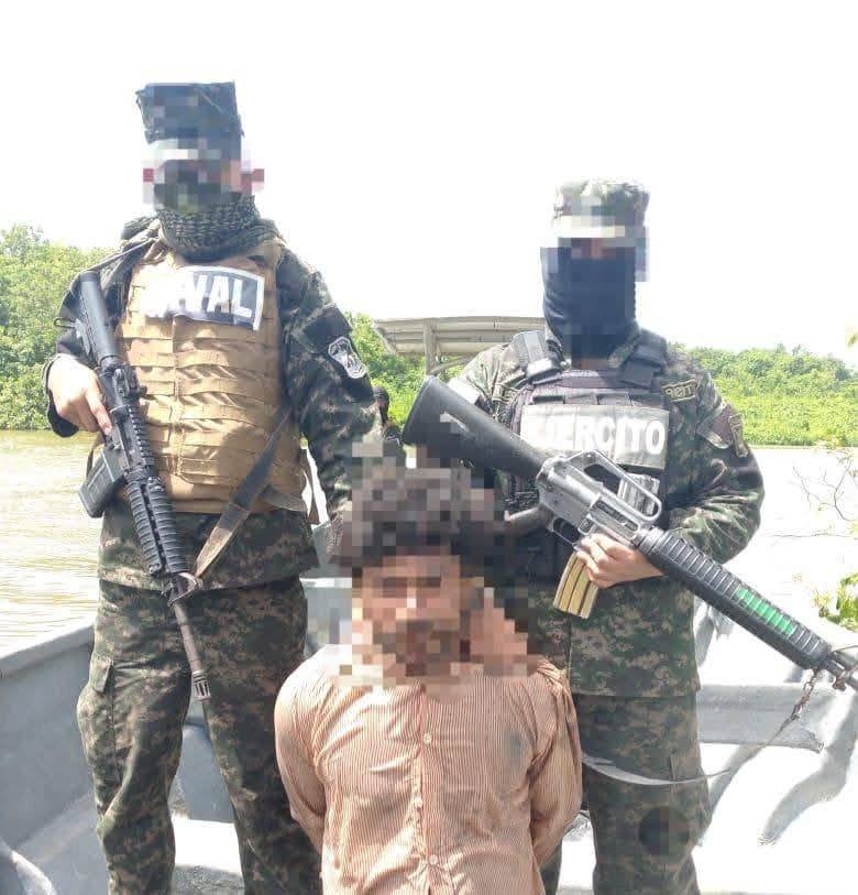 Detenido lancha combustible