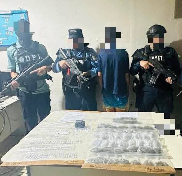 Niño cae con envoltorios de droga El Paraíso
