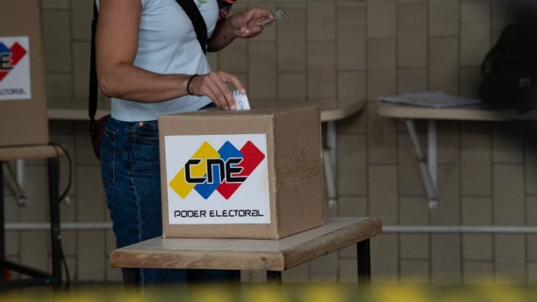 Venezuela celebra elecciones regionales y legislativas