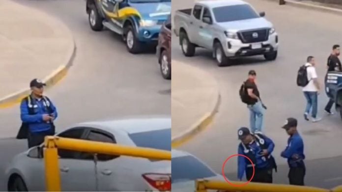 Guardia dispara a vehículo