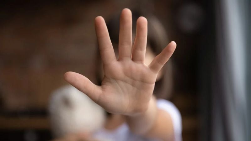 Hombre acusado de abusar y imbarazar a su hijastra 