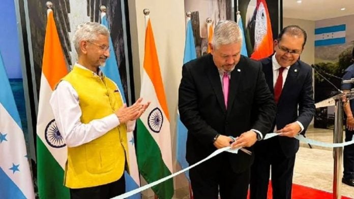 Honduras inaugura en la India su primera embajada en el sur de Asia