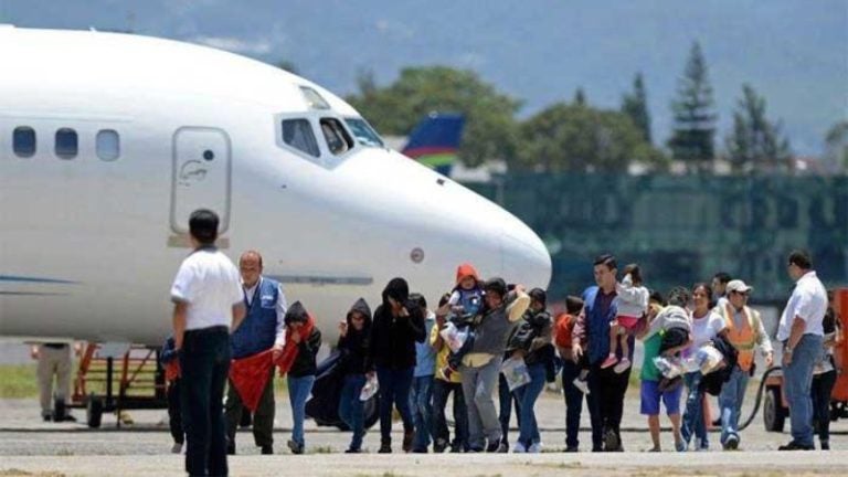 Arriban hondureños autodeportados