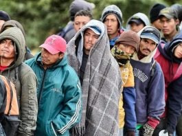 Indocumentados podrían quedar fuera del programa de salud en 2026