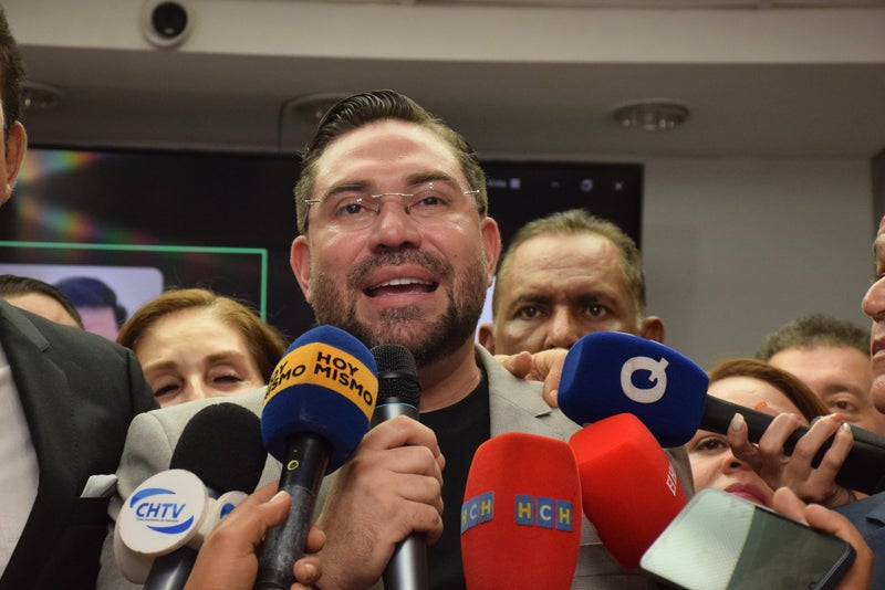 Nasralla lanza llamado de unión liberal