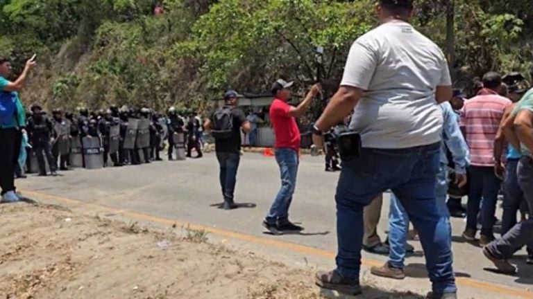 Aportantes de Koriun se toman bulevar del norte y amenazan con parar elecciones