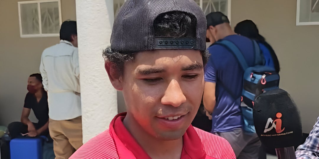Con sueños rotos y la mirada al futuro: llegan a Honduras los primeros autodeportados de EEUU