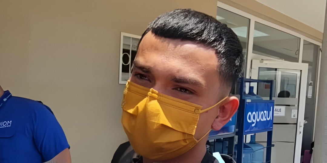 Con sueños rotos y la mirada al futuro: llegan a Honduras los primeros autodeportados de EEUU