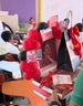 maestra-recibe-regalo-inspirado-en-la-presidenta-xiomara-castro-2