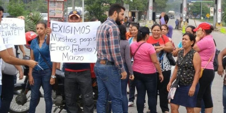 Maestros Proheco dan ultimátum al gobierno por incumplimiento de pagos