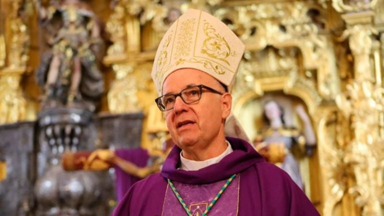 Monseñor Vicente Nácher insta a la población a perder el miedo a los políticos