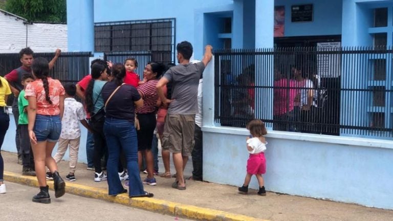 Niña de 2 años muere tras recibir desparasitante