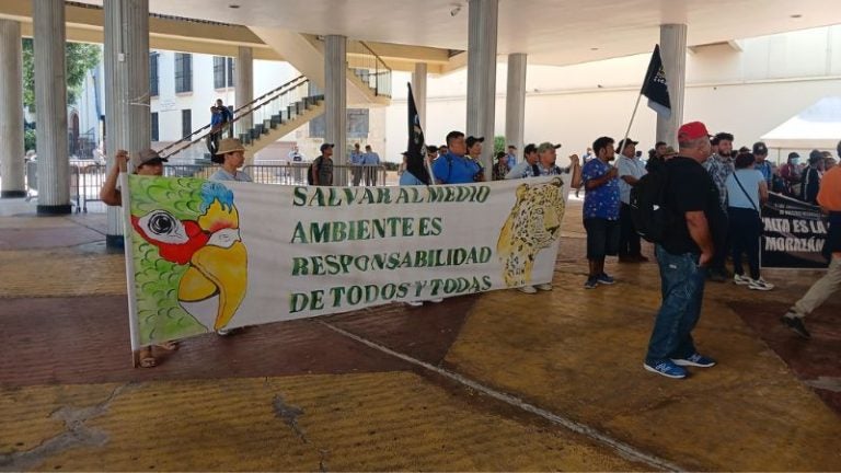 Organizaciones campesinas protestan en rechazo a licencias ambientales express