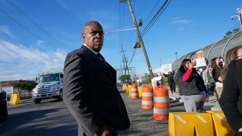 Arrestan alcalde en Estados Unidos