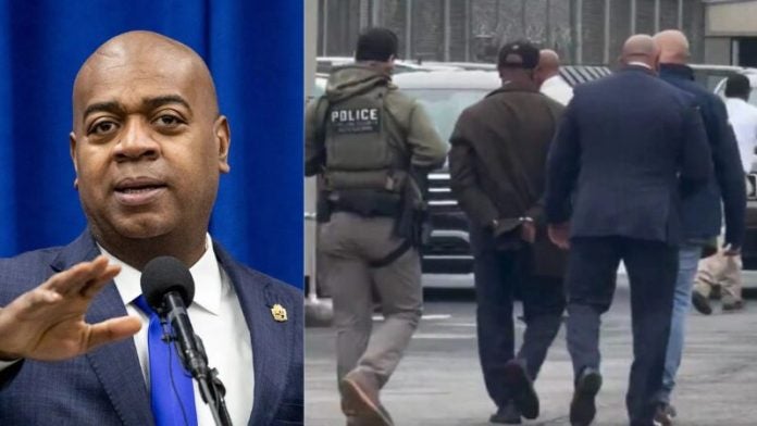 Arrestan alcalde en Estados Unidos