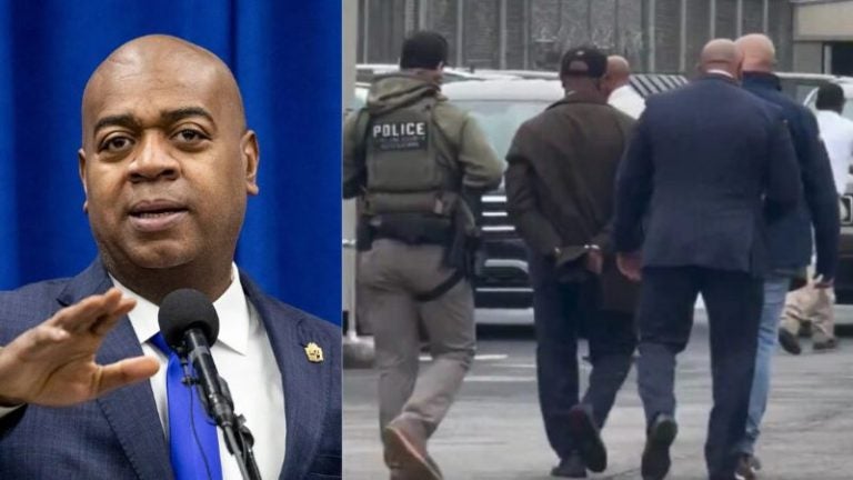 Arrestan alcalde en Estados Unidos