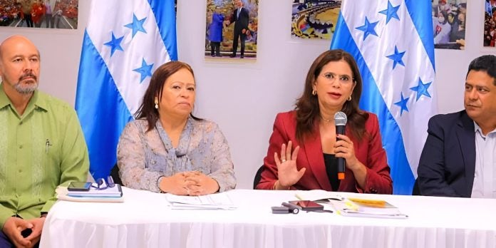 Rixi Moncada promete a la AHDIPPE y interceder por la Ley de Hidrocarburos