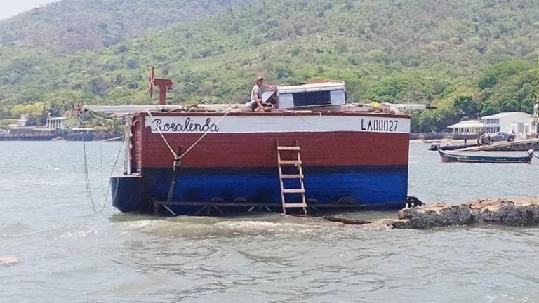 Rosalinda navega con éxito en el Golfo de Fonseca