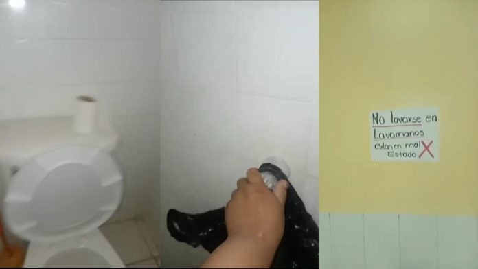Exponen baños malos en San Felipe