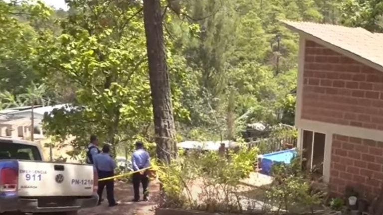 Encuentran muerto a hombre de la tercera edad en Santa Lucía