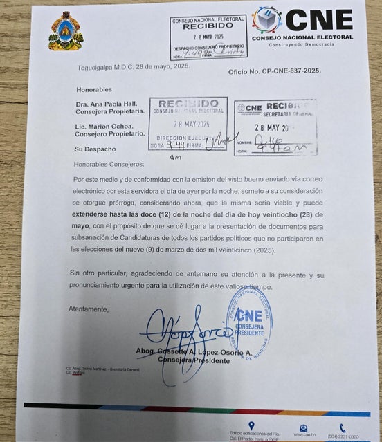 Solicitud de Cossette López