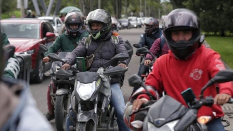 Requisitos para adquirir equipo de protección para motociclistas de forma gratuita