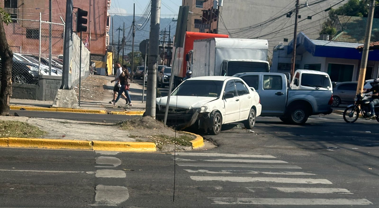 Accidente primera calle