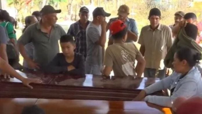 Dan último adiós a víctimas del accidente vial en El Paraíso