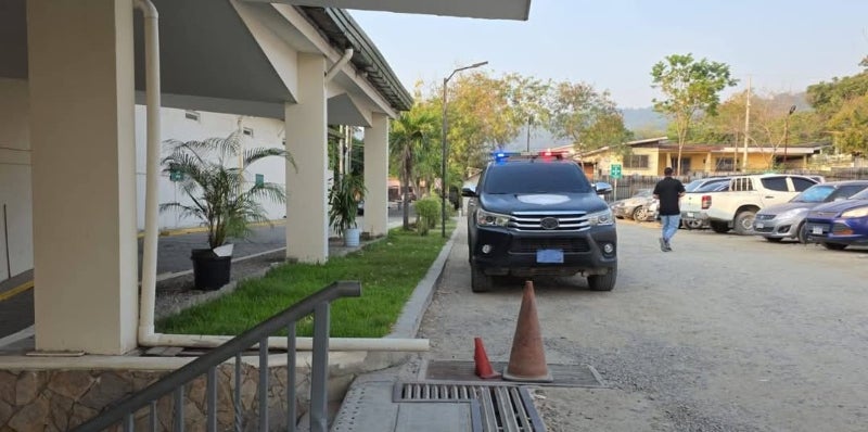 Agente de DLCN deja heridos policías en San Manuel