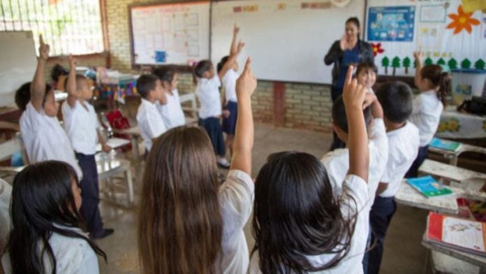Por ola de calor, Atlántida mantiene reducción de horas escolares hasta fin de mes