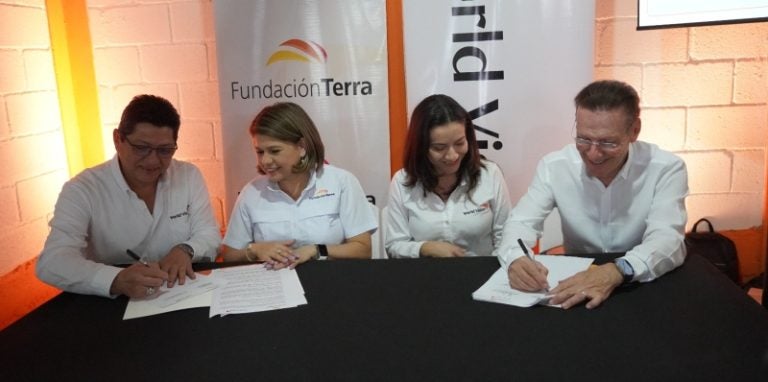 Fundación Terra y World Vision Honduras firman convenio para fortalecer empleabilidad juvenil