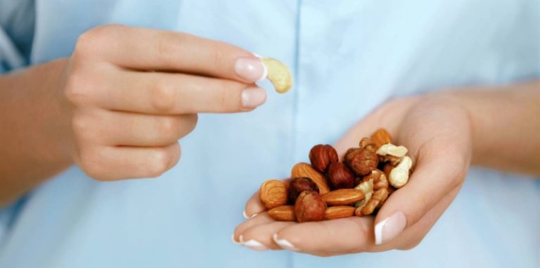 Frutos secos que ayudan a lucir un cuerpo radiante en verano