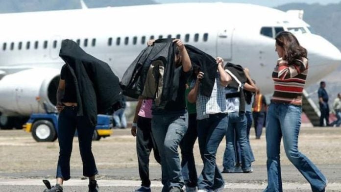 Lanzan programa de créditos para migrantes retornados