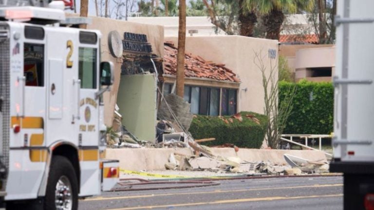 Explosión frente a clínica de fertilidad en Palm Springs deja una persona muerta