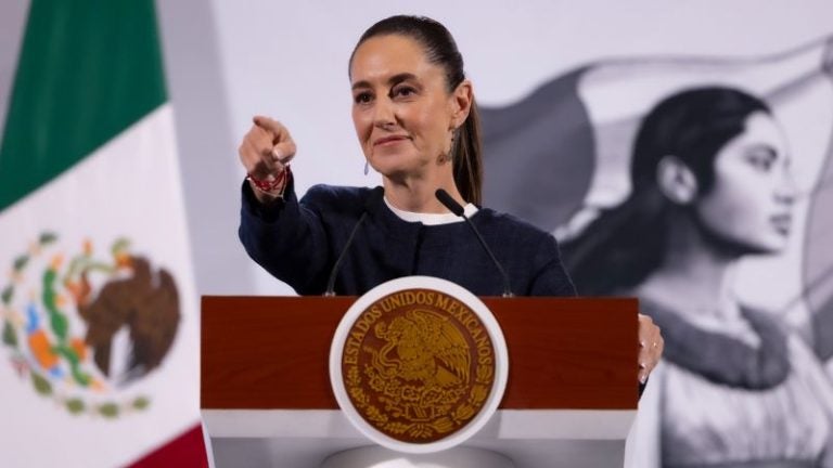 Sheinbaum califica de «injusta» restricción de EEUU al ganado de México